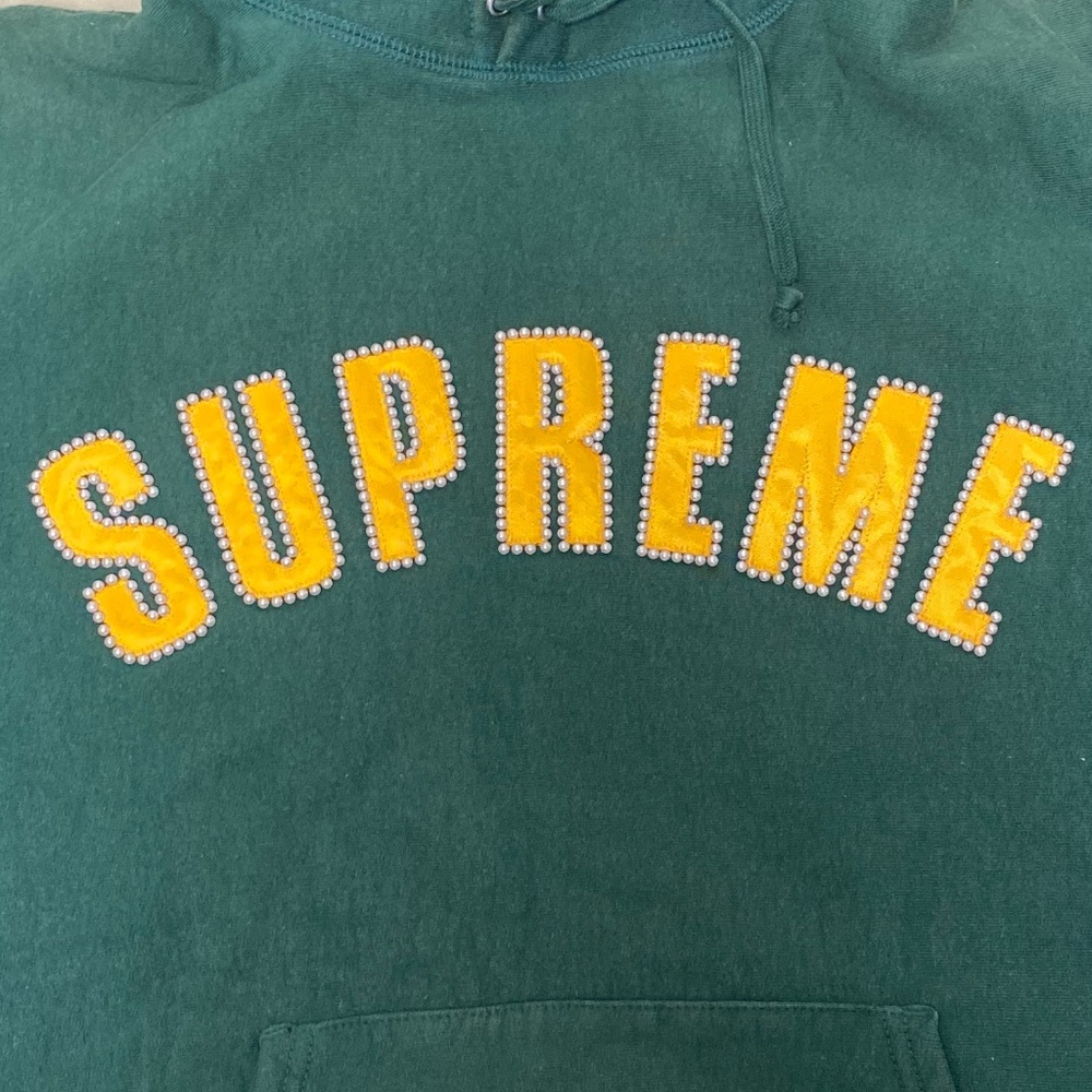 Supreme pearl logo hoodie